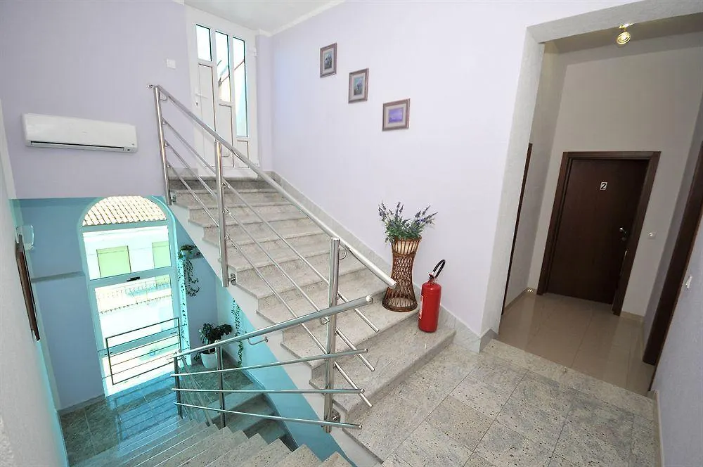Apartments & Rooms Villa Maslina Trogir