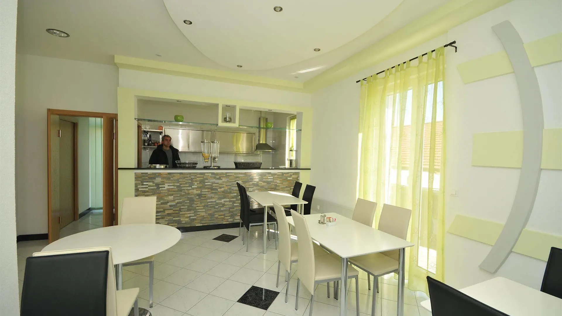 Apartments & Rooms Villa Maslina Trogir 4*,  Kroatien
